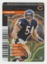 Load image into Gallery viewer, Brian Urlacher - Chicago Bears - Foil (NFL Football Card) 2001 Showdown - 2002 1st Edition # 84 Mint