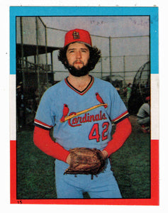 Bruce Sutter - St. Louis Cardinals (MLB Baseball Card) 1982 Topps Stickers # 15 Mint