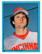 Ron Oester - Cincinnati Reds (MLB Baseball Card) 1982 Topps Stickers # 34 Mint
