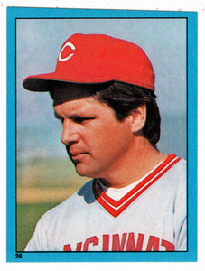 Tom Seaver - Cincinnati Reds (MLB Baseball Card) 1982 Topps Stickers # 36 Mint