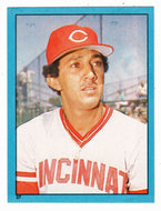 Dave Concepcion - Cincinnati Reds (MLB Baseball Card) 1982 Topps Stickers # 37 Mint
