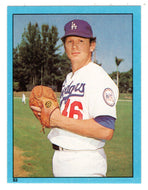 Burt Hooton - Los Angeles Dodgers (MLB Baseball Card) 1982 Topps Stickers # 53 Mint