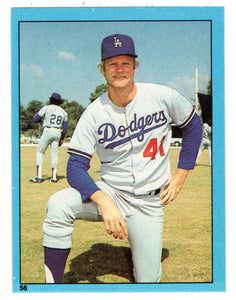Jerry Reuss - Los Angeles Dodgers (MLB Baseball Card) 1982 Topps Stickers # 56 Mint