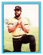Dave Parker - Pittsburgh Pirates (MLB Baseball Card) 1982 Topps Stickers # 87 Mint