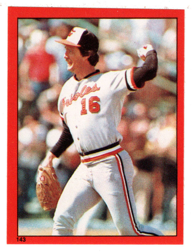 Scott McGregor - Baltimore Orioles (MLB Baseball Card) 1982 Topps Stickers # 143 Mint
