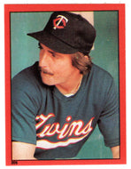Rob Wilfong - Minnesota Twins (MLB Baseball Card) 1982 Topps Stickers # 205  Mint