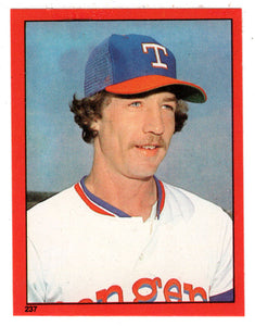 Danny Darwin - Texas Rangers (MLB Baseball Card) 1982 Topps Stickers # 237 Mint