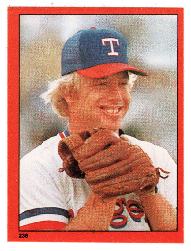 Buddy Bell - Texas Rangers (MLB Baseball Card) 1982 Topps Stickers # 238 Mint