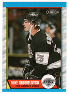 Mike Krushelnyski - Los Angeles Kings (NHL Hockey Card) 1989-90 O-Pee-Chee # 104 Mint