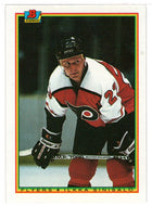 Ilkka Sinisalo - Philadelphia Flyers (NHL Hockey Card) 1990-91 Bowman # 112 Mint