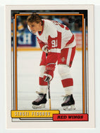 Sergei Fedorov - Detroit Red Wings (NHL Hockey Card) 1992-93 Topps # 252 Mint