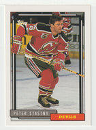 Peter Stastny - New Jersey Devils (NHL Hockey Card) 1992-93 Topps # 469 Mint