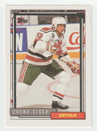 Zdeno Ciger - New Jersey Devils (NHL Hockey Card) 1992-93 Topps # 496 Mint