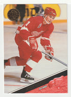 Sergei Fedorov - Detroit Red Wings (NHL Hockey Card) 1993-94 Leaf # 129 Mint