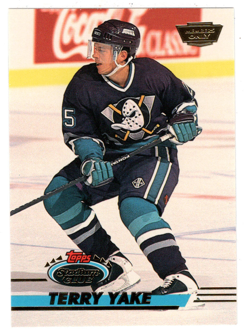 Terry Yake - Anaheim Ducks (NHL Hockey Card) 1993-94 Topps Stadium Club # 490 Mint