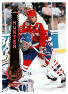 Dale Hunter - Washington Capitals (NHL Hockey Card) 1994-95 Pinnacle # 85 Mint