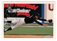 Ozzie Guillen - Chicago White Sox (MLB Baseball Card) 1994 Fleer # 82 Mint