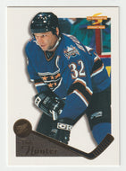 Dale Hunter - Washington Capitals (NHL Hockey Card) 1995-96 Pinnacle Summit # 5 Mint