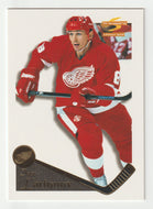 Igor Larionov - Detroit Red Wings (NHL Hockey Card) 1995-96 Pinnacle Summit # 76 Mint