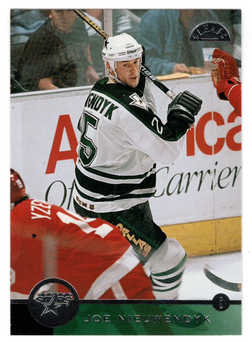 Joe Nieuwendyk - Dallas Stars (NHL Hockey Card) 1996-97 Leaf # 34 Mint