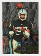 Harvey Williams - Oakland Raiders (NFL Football Card) 1996 Fleer Metal # 91 Mint