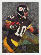Kordell Stewart - Pittsburgh Steelers (NFL Football Card) 1996 Fleer Metal # 98 Mint
