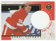 Sergei Fedorov - Detroit Red Wings (NHL Hockey Card) 1997-98 Pinnacle Mint # 14 Mint