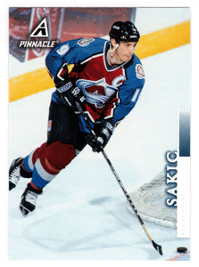 Joe Sakic - Colorado Avalanche (NHL Hockey Card) 1997-98 Pinnacle # 32 Mint