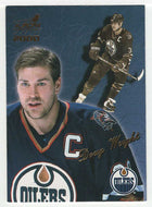 Doug Weight - Edmonton Oilers - Striped (NHL Hockey Card) 1999-00 Pacific Aurora # 60 Mint