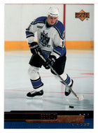 Aki Berg - Los Angeles Kings (NHL Hockey Card) 1999-00 Upper Deck # 235 Mint