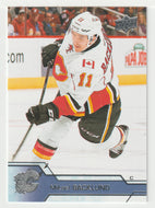 Mikael Backlund - Calgary Flames (NHL Hockey Card) 2016-17 Upper Deck # 30 Mint