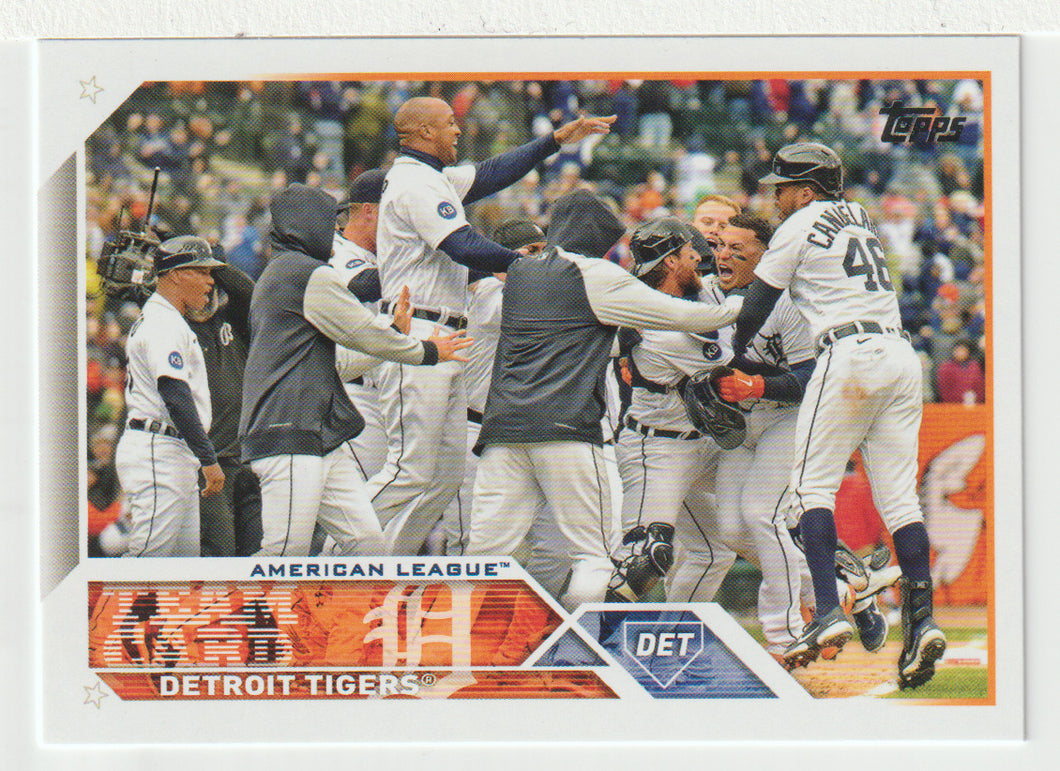 Detroit Tigers Team Card (MLB Baseball Card) 2023 Topps # 555 Mint