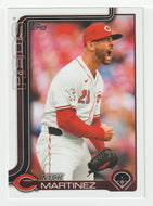 Nick Martinez - Cincinnati Reds (MLB Baseball Card) 2025 Topps # 696 Mint
