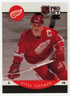 Steve Yzerman - Detroit Red Wings (NHL Hockey Card) 1990-91 Pro Set # 79 Mint