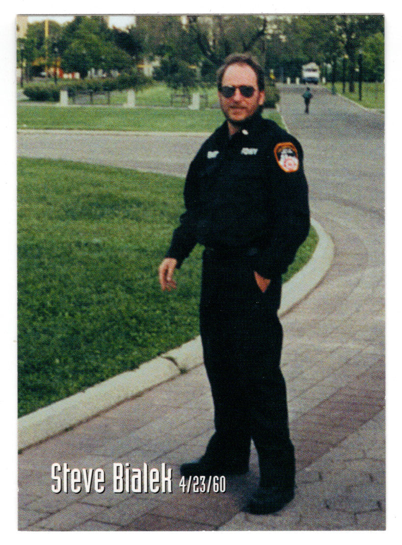 Steve Bialek (Trading Card) Heroes of the World Trade Center Memorial - Tribute - 2002 Chestnut Publications # 83 - Mint