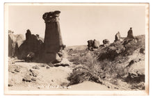 Load image into Gallery viewer, Sentinels from The Badlands, Montana, USA Vintage Original Postcard # 1073 - New - 1940's
