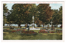 Load image into Gallery viewer, Couchiching Beach Park, Orillia, Ontario, Canada - Vintage Original Postcard # 1373 - New - 1950's
