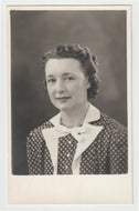 Portrait of a Woman (Unknown) Vintage Original Postcard # 1646 - New, Early 1900's