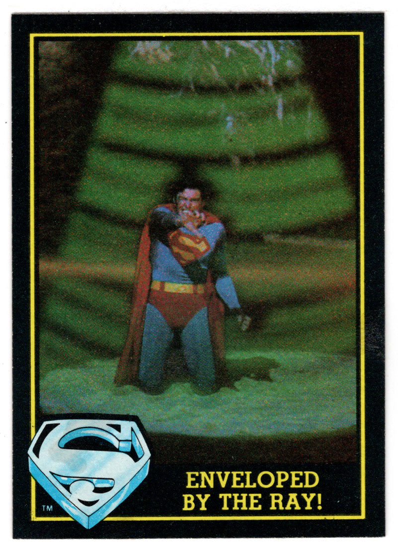 Enveloped by The Ray! (Trading Card) - Superman III - 1983 Topps # 80 - Mint