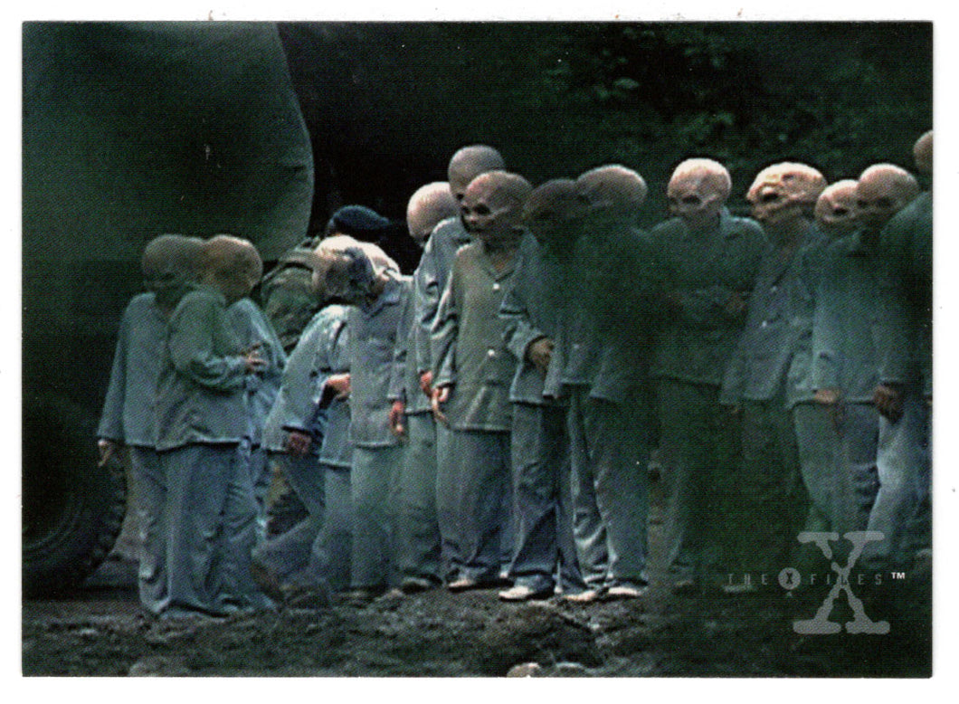 Inhuman Internees (Trading Card) X-Files - Season Three - 1996 Topps # 44 - Mint