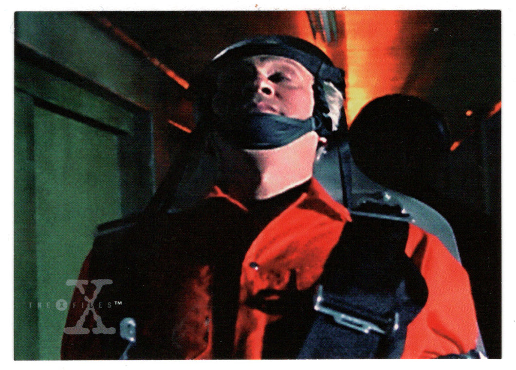 The Man with the Power (Trading Card) X-Files - Season Three - 1996 Topps # 51 - Mint