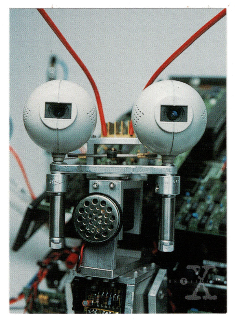 Robotic Insect (Trading Card) X-Files - Season Three - 1996 Topps # 52 - Mint