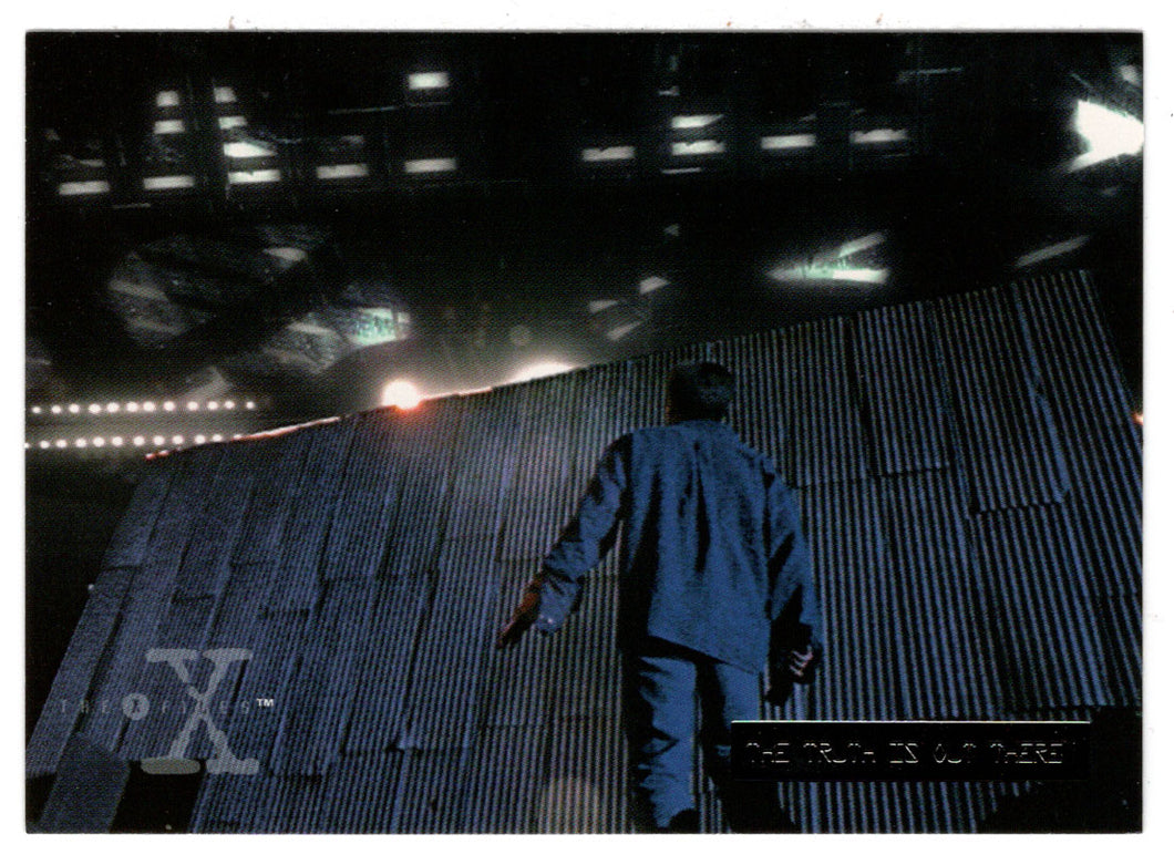 A System of Secret Files - Foil Stamped (Trading Card) X-Files - Season Three - 1996 Topps # 62 - Mint