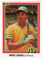 Mike Davis RC - Oakland Athletics (MLB Baseball Card) 1981 Donruss # 470 NM/MT
