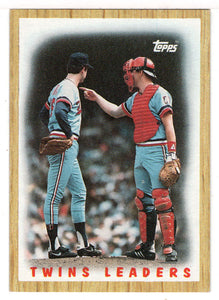 Minnesota Twins Team Checklist (MLB Baseball Card) 1987 Topps # 206 Mint