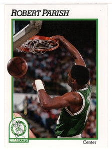 Robert Parish - Boston Celtics (NBA Basketball Card) 1991-92 Hoops # 15 Mint