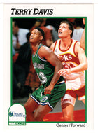 Terry Davis - Dallas Mavericks (NBA Basketball Card) 1991-92 Hoops # 352 Mint