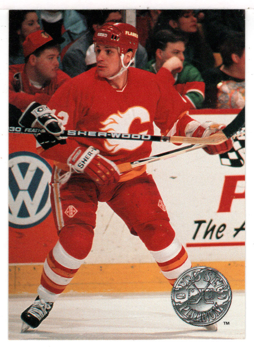 Sergei Makarov - Calgary Flames (NHL Hockey Card) 1991-92 Pro Set Platinum # 15 Mint