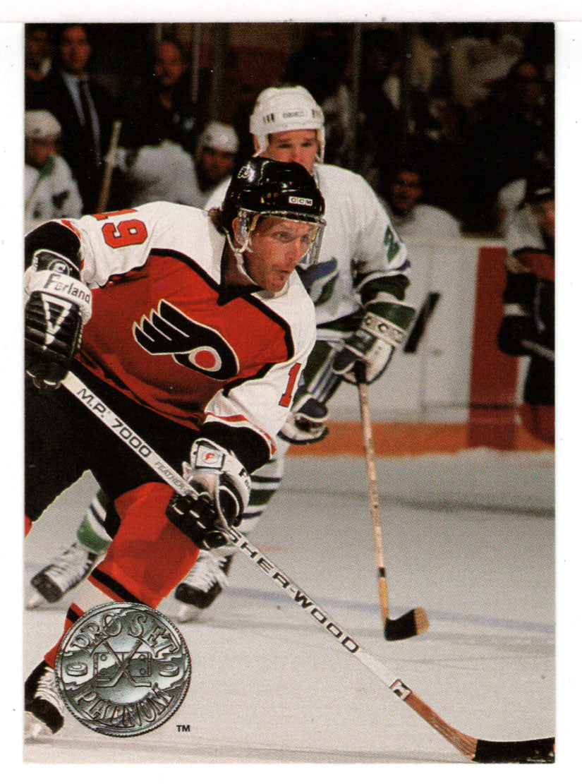 Steve Duchesne - Philadelphia Flyers (NHL Hockey Card) 1991-92 Pro Set Platinum # 86 Mint