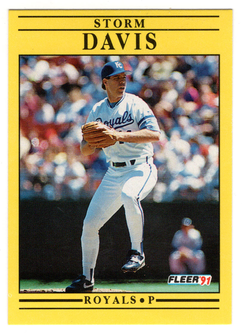 Storm Davis - Kansas City Royals (MLB Baseball Card) 1991 Fleer # 556 Mint